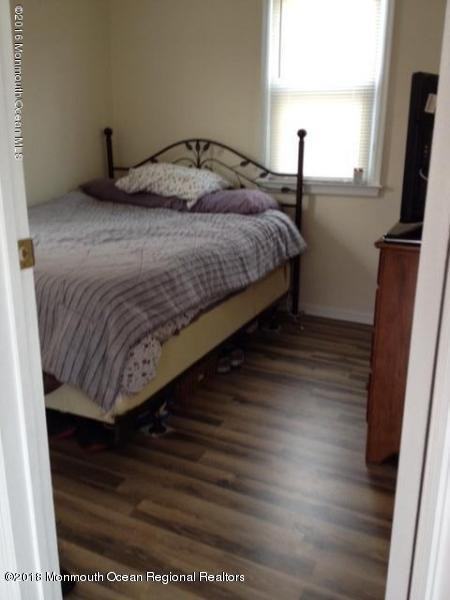 1813 Pine Terrace - Photo 3 of 12