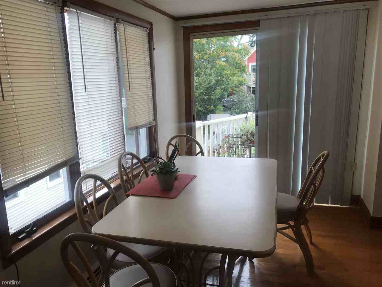 44 Springfield St - Photo 3 of 16