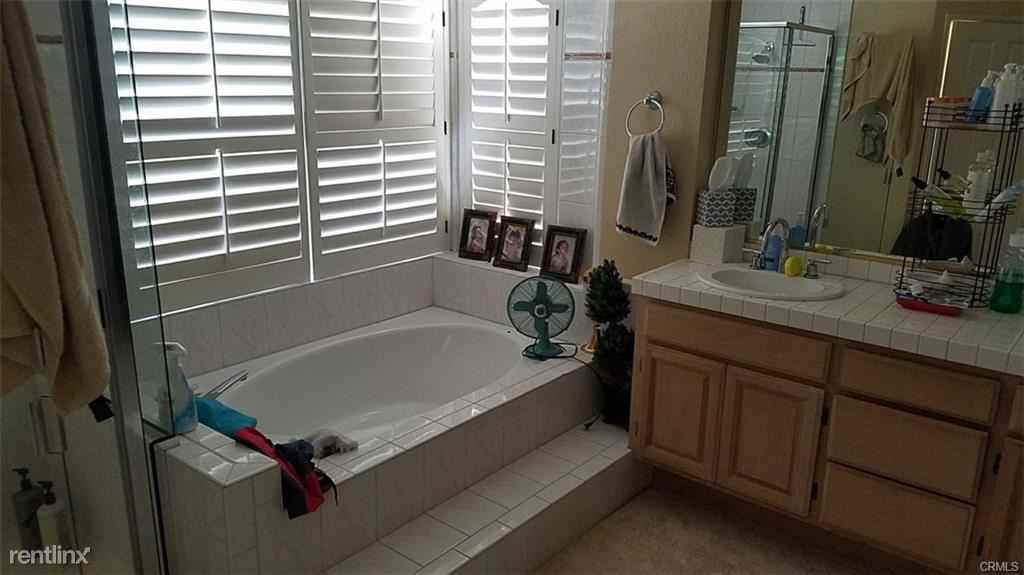 24946 Eaton Ln - Photo 2 of 18
