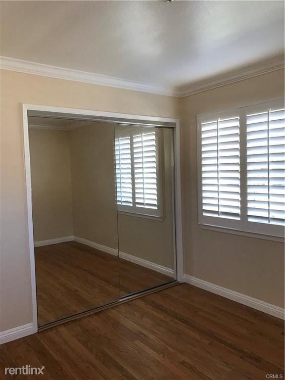 1101 Cliff Dr - Photo 3 of 9