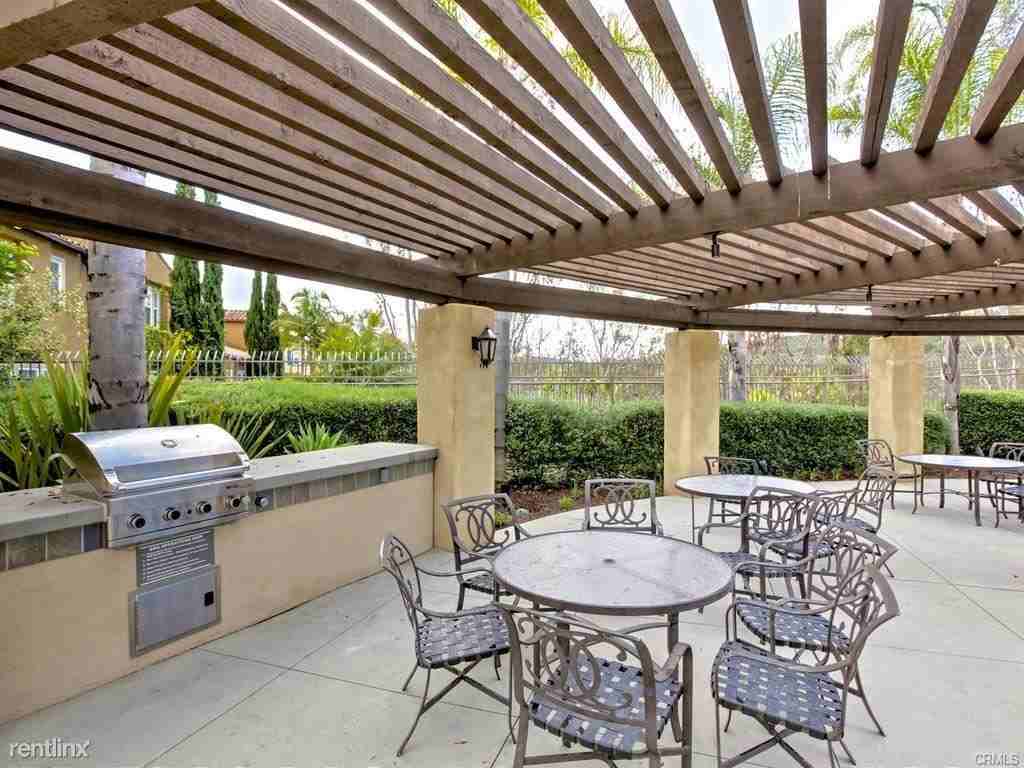 110 Calle Campanero - Photo 3 of 39