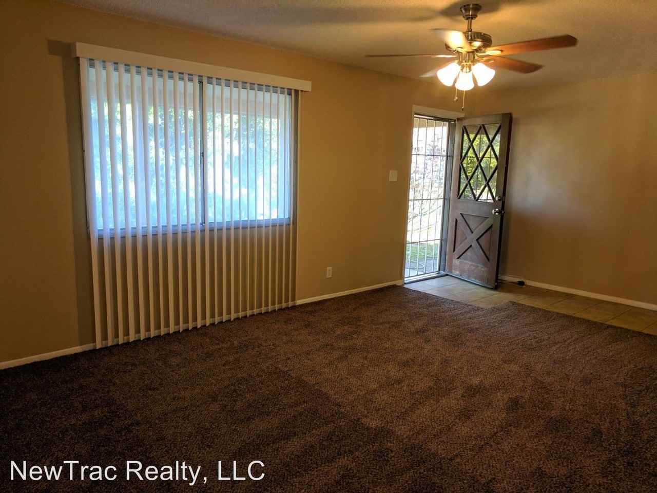 3713 W Vista Ave - Photo 2 of 9