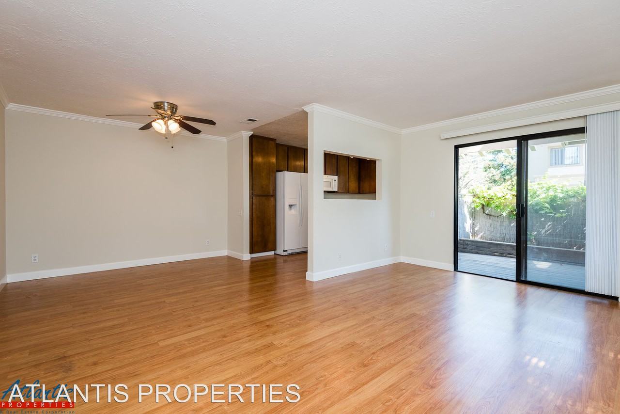 404 Colony Knoll Dr - Photo 2 of 9