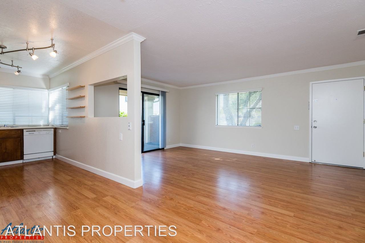 404 Colony Knoll Dr - Photo 3 of 9