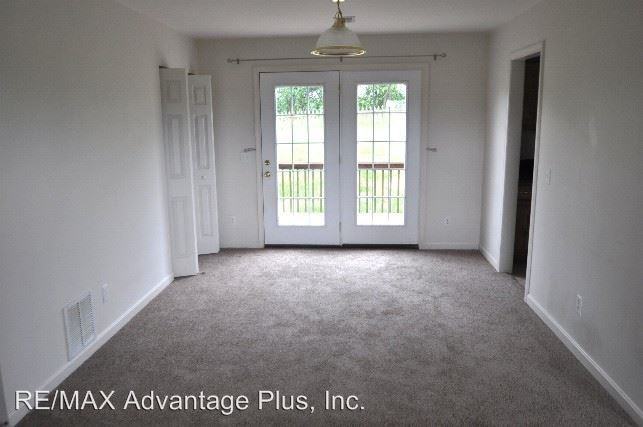 112 Bottle Dr - Photo 2 of 8