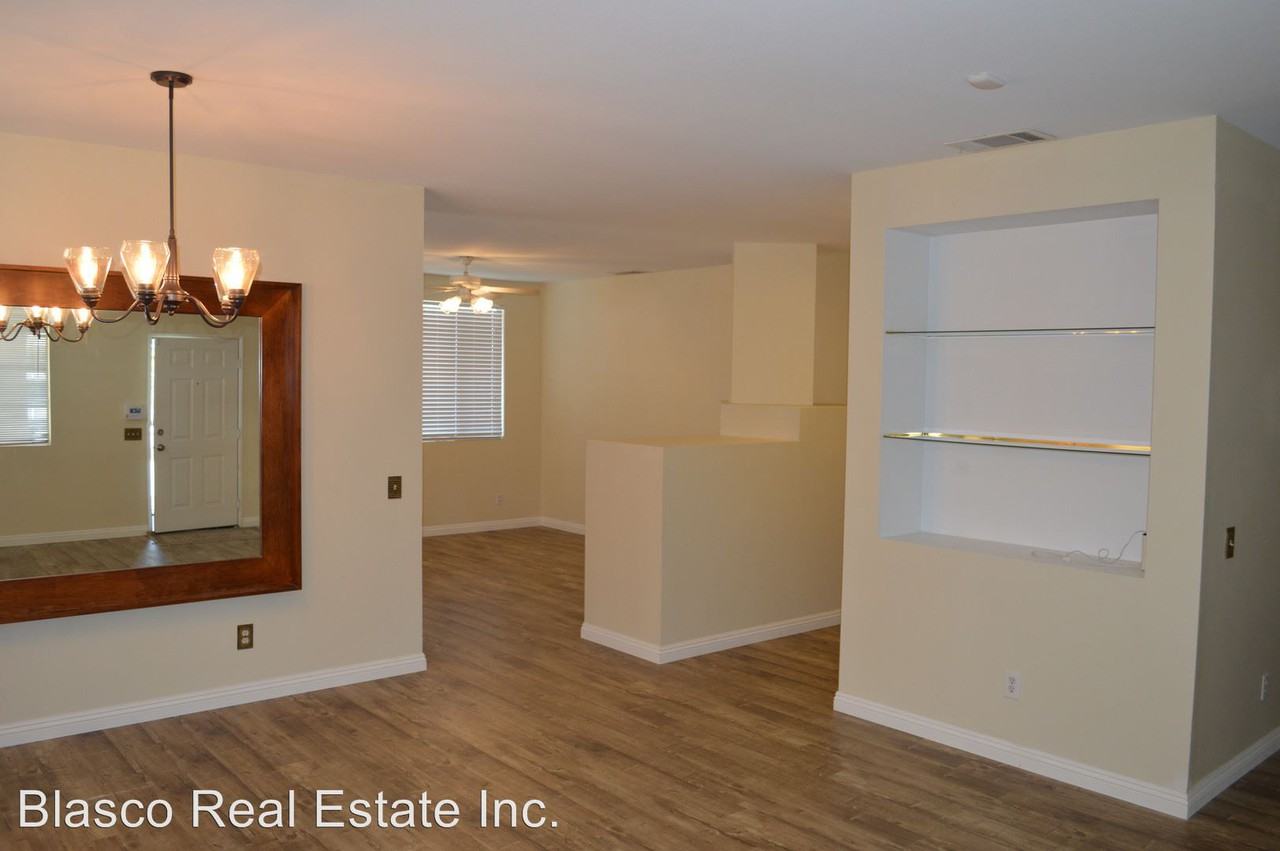 967 Riverwalk Dr - Photo 2 of 19