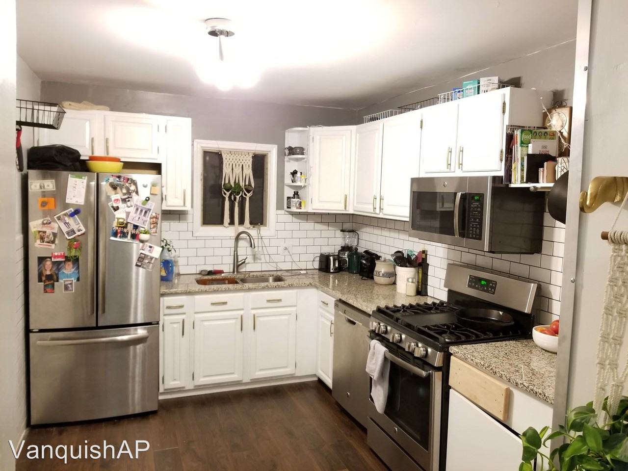 746 Buchanan St NE - Photo 2 of 9