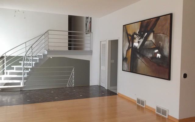 711 Apple Tree Ln - Photo 2 of 25