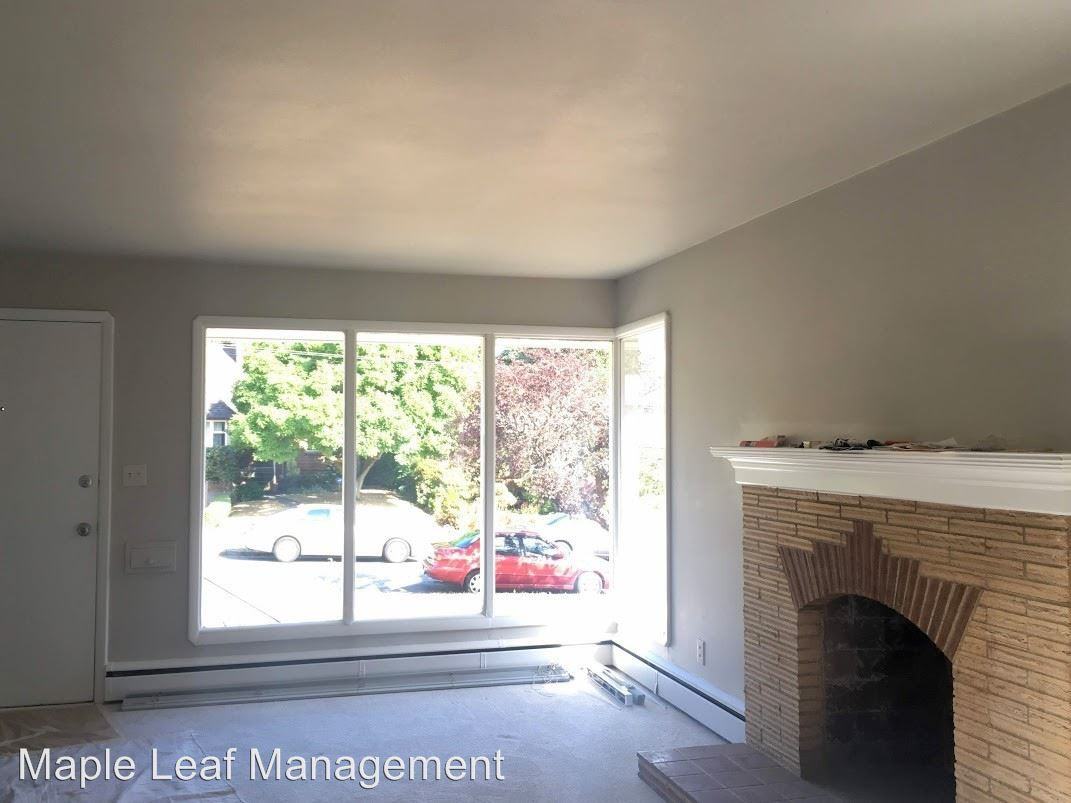 6543 44th Ave NE - Photo 2 of 25