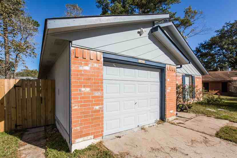 28634 Oakden Ct - Photo 3 of 25