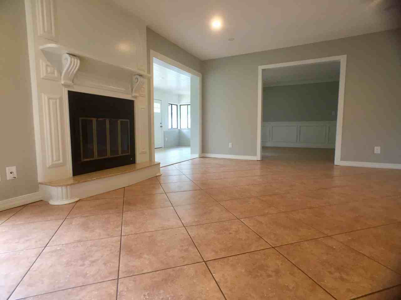 44 Country Club Dr E - Photo 2 of 19