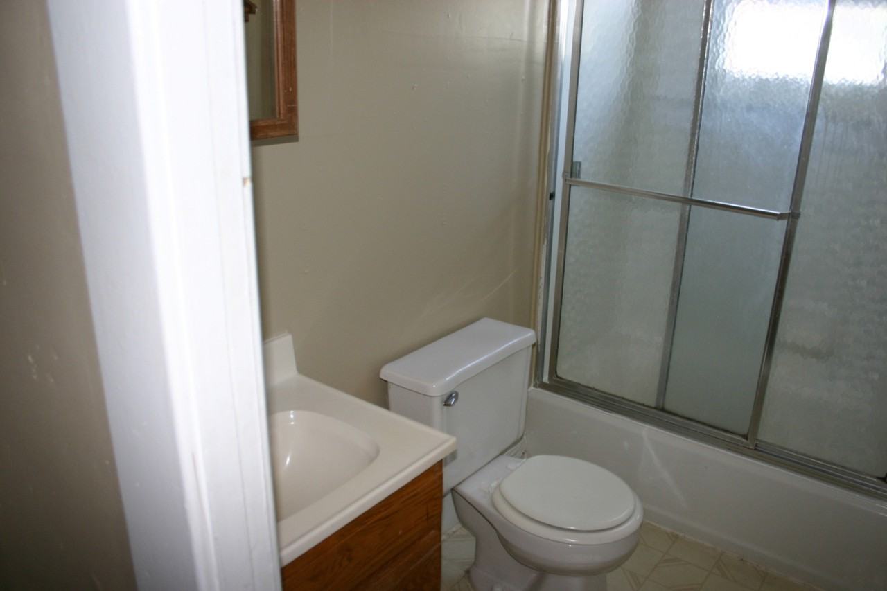 2181 Indiana Avenue - Photo 3 of 7