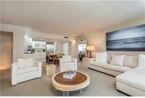 102 24th St - Photo 2 of 10