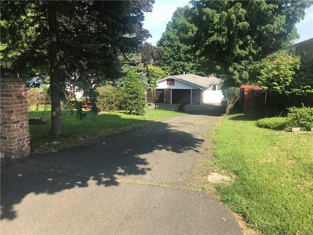 111 N Liberty Dr - Photo 3 of 26