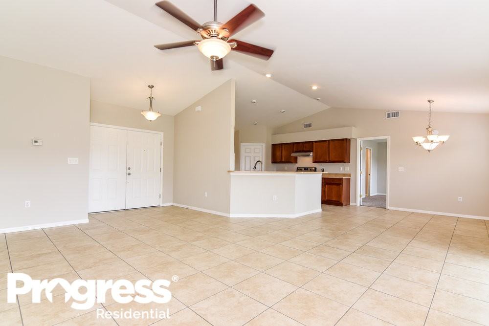 3508 Marsh Wren St - Photo 3 of 20