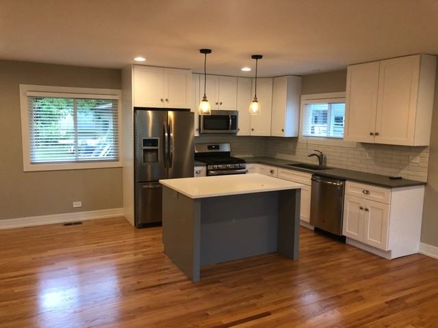 120 Glen Ellyn Rd - Photo 2 of 13