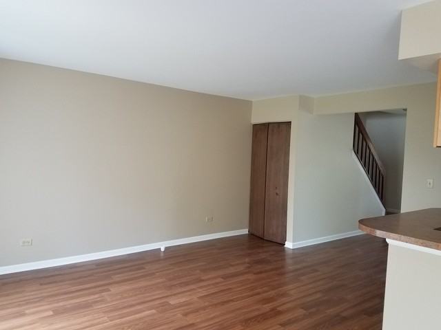 3322 Huntington Ln - Photo 3 of 21