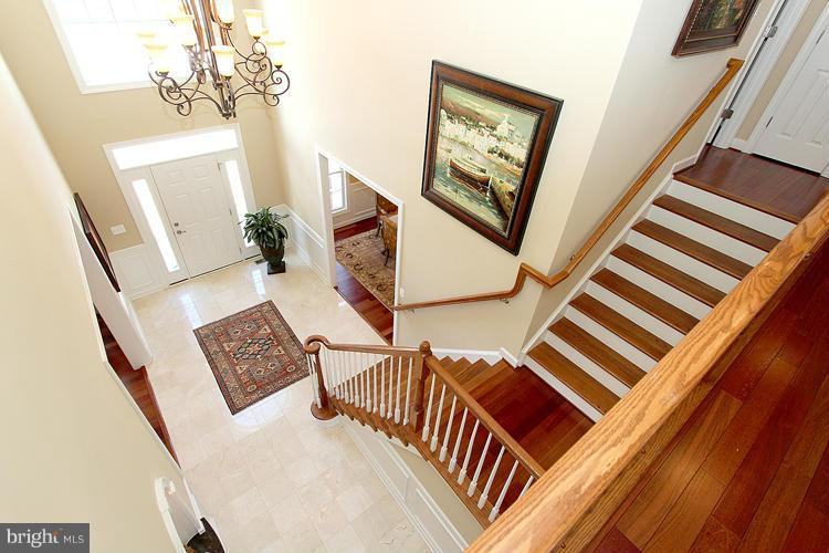 6517 Persimmon Tree Rd - Photo 3 of 28