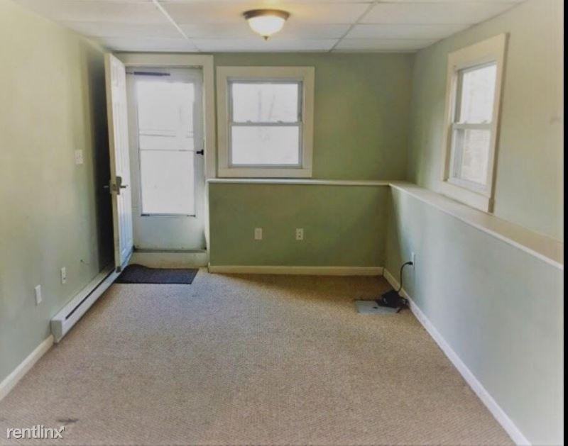 41 Gowing Rd #B - Photo 3 of 9