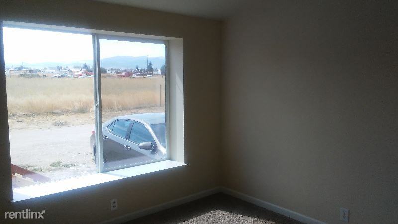 3742 Heather Dr - Photo 2 of 10