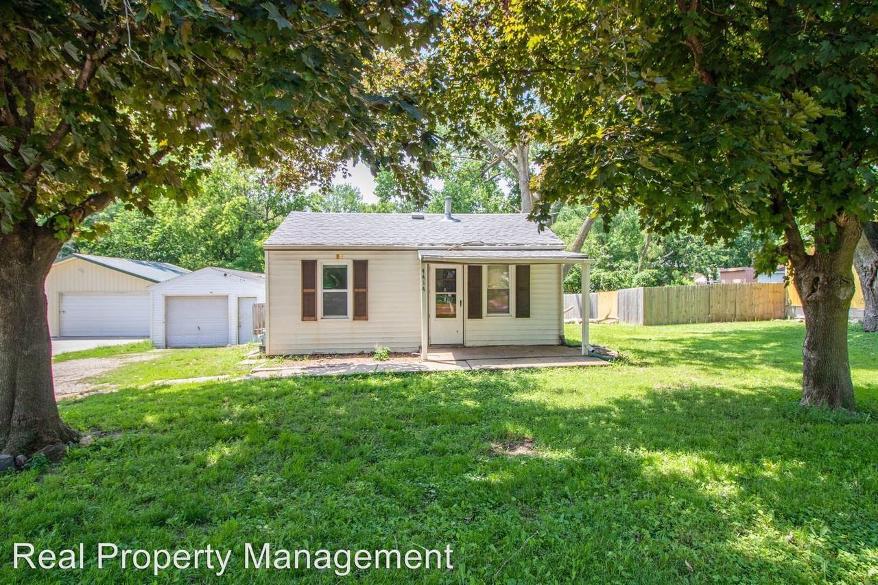 4414 SE 8th St - Photo 3 of 16