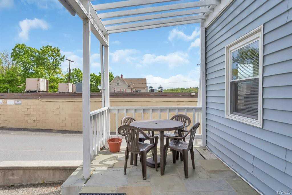 9 Fair St - Photo 3 of 29