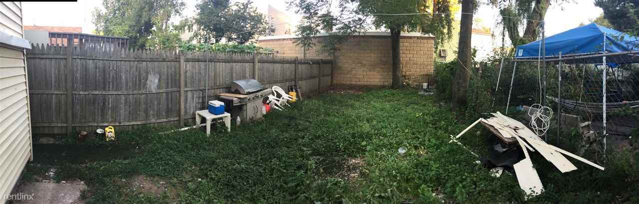 434 Mallory Ave - Photo 2 of 8