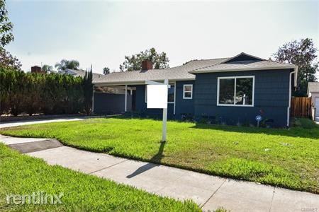 6633 Costello Ave - Photo 2 of 27