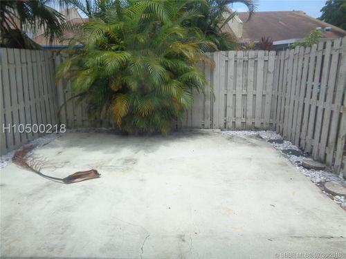 7450 NW 34th St #7450 - Photo 3 of 3