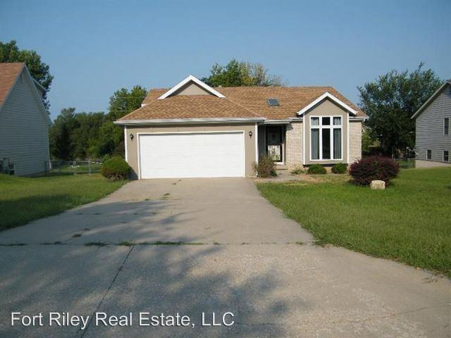 703 Knollwood St - Photo 2 of 44