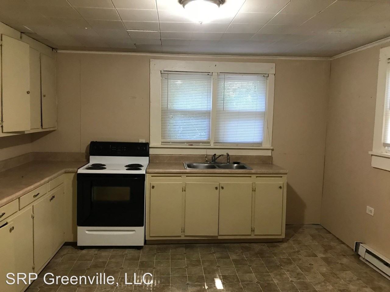 533 Arch St - Photo 3 of 10