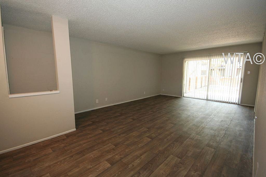 950 East Bitters Road - Photo 2 of 19