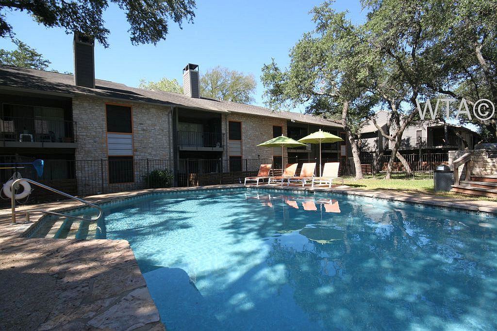 950 East Bitters Road - Photo 3 of 19