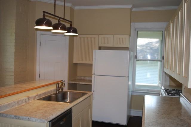 217 E Wilson St - Photo 2 of 13