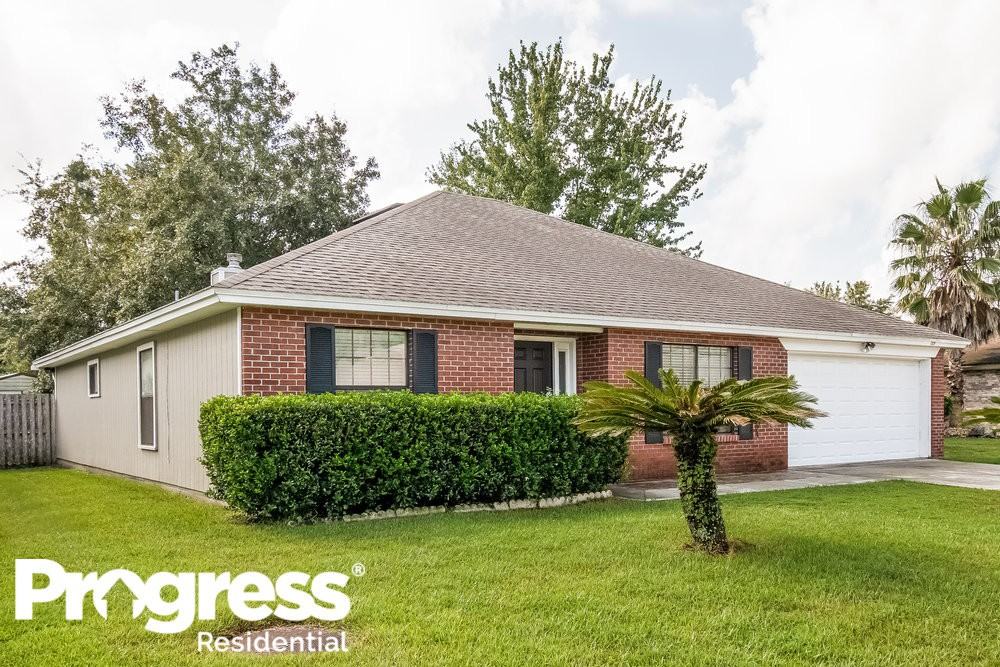 7029 Shady Pine St W - Photo 2 of 20