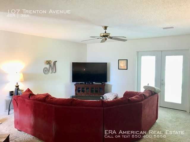 107 Trenton Ave - Photo 2 of 19