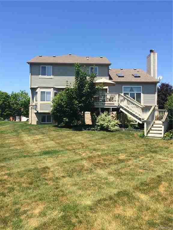 2779 Augusta Dr - Photo 2 of 21