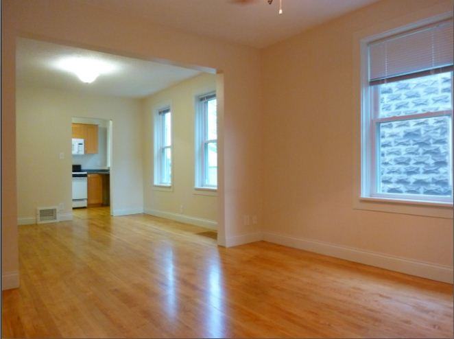 2537 California St NE - Photo 3 of 8