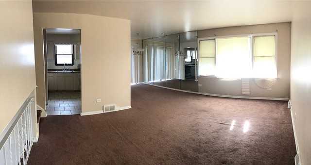 17209 Country Ln - Photo 2 of 10