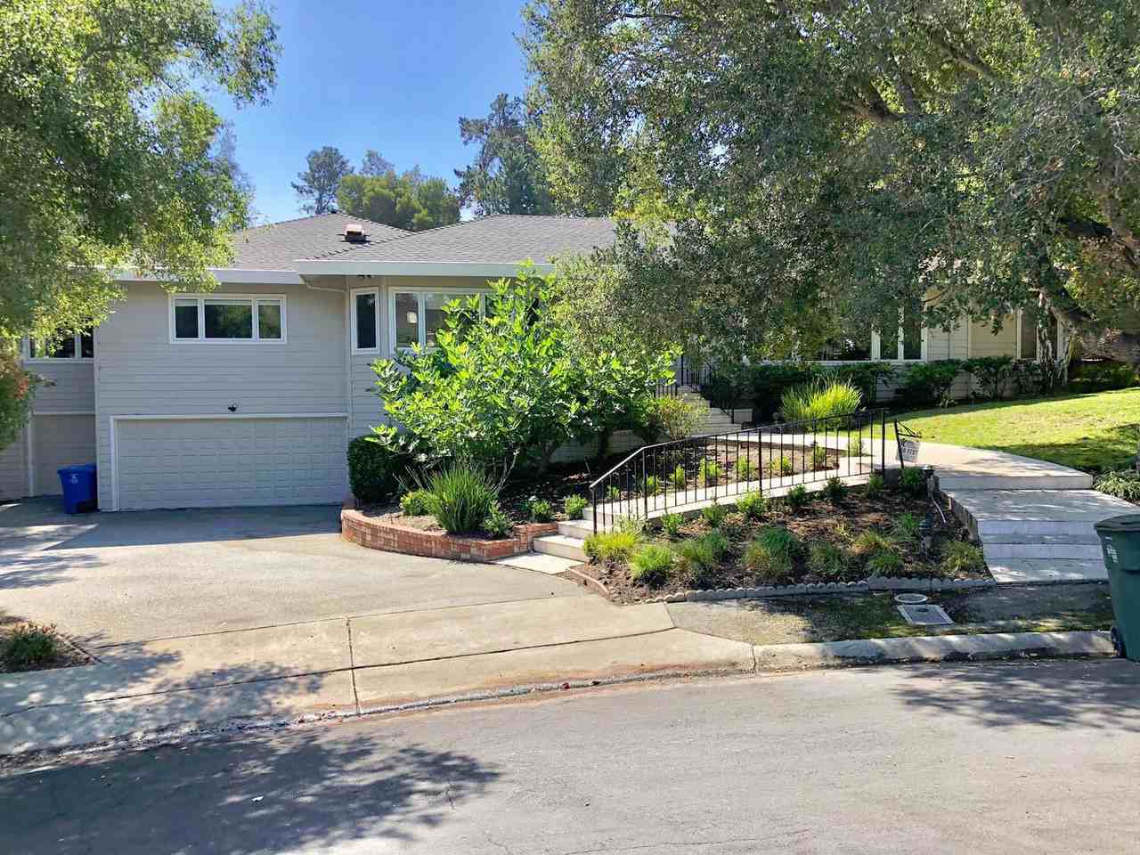 20 Stonepine Ct - Photo 2 of 15