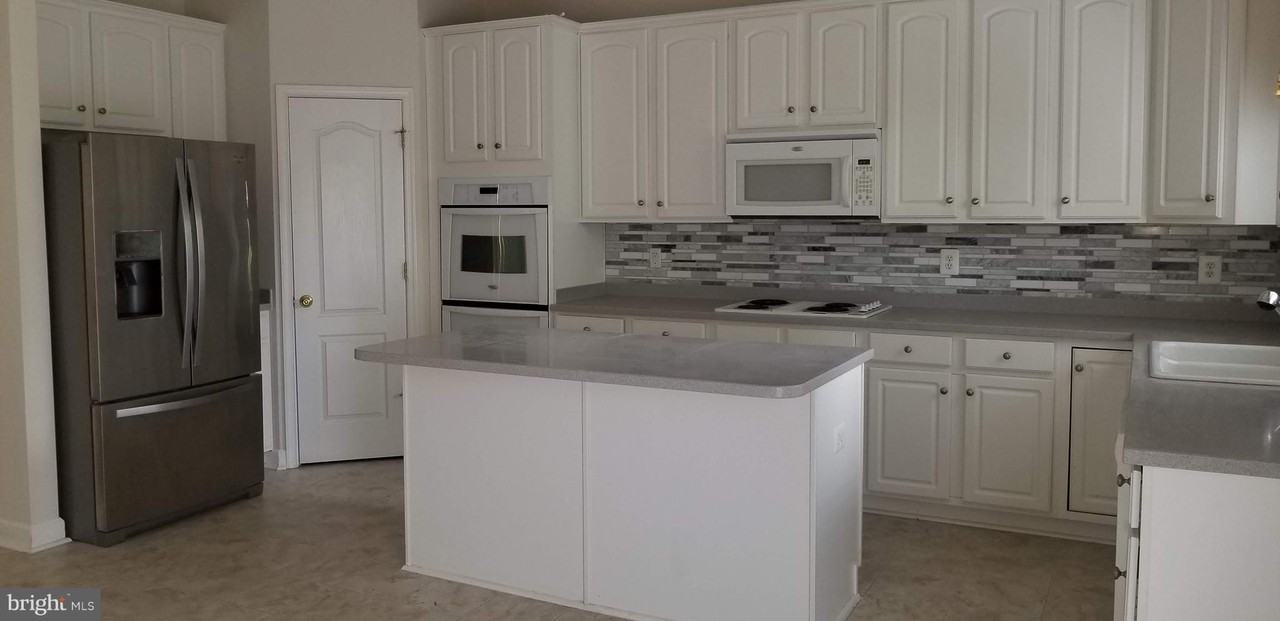 12714 Gladys Retreat Cir - Photo 2 of 25