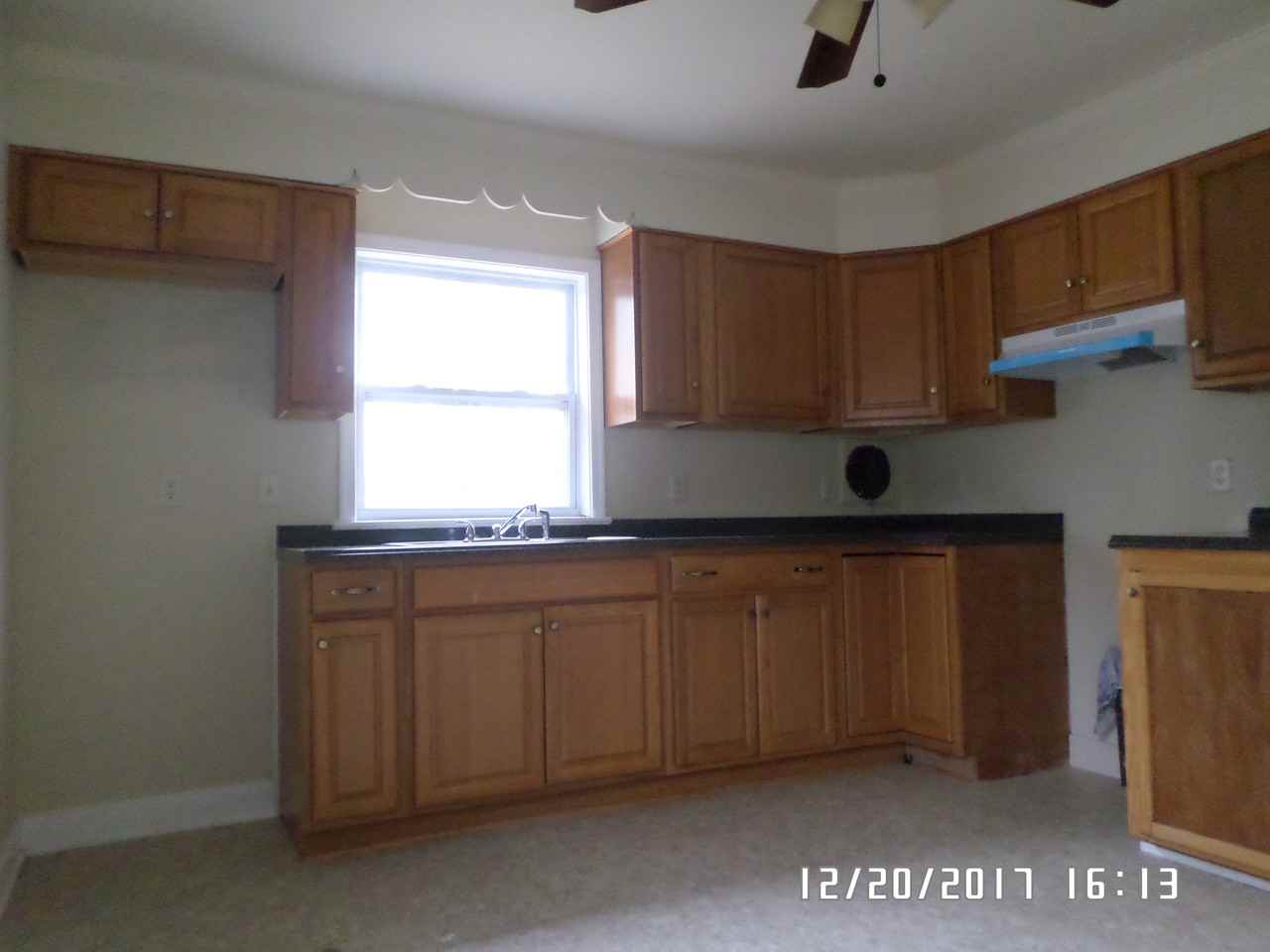 810 East Rd - Photo 3 of 8