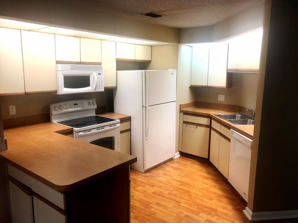 4849 Beacon Drive East - Photo 2 of 14