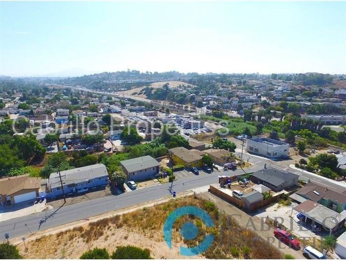 517 Pitta St - Photo 2 of 7