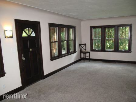 8900 Bunton Rd - Photo 3 of 20