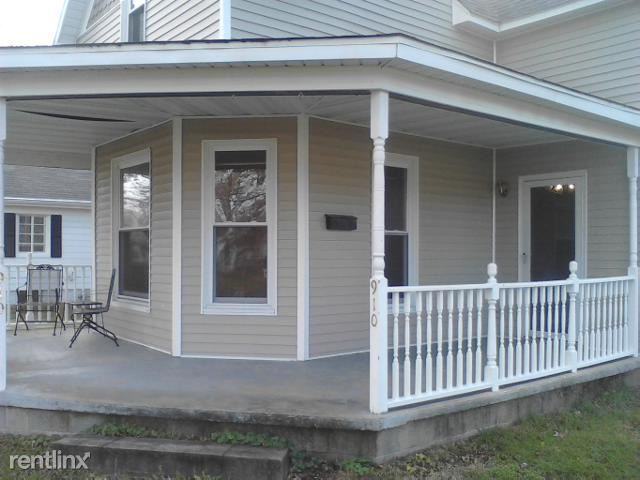 910 Vine St - Photo 2 of 6