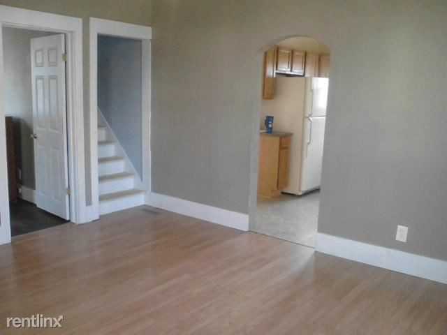 910 Vine St - Photo 3 of 6