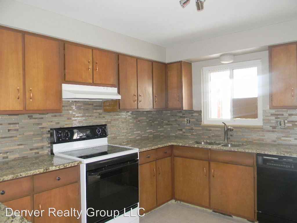 7800 S Kendall Blvd - Photo 2 of 36