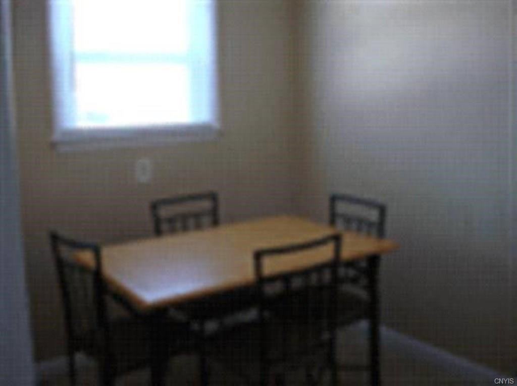 237 Croly St - Photo 3 of 7