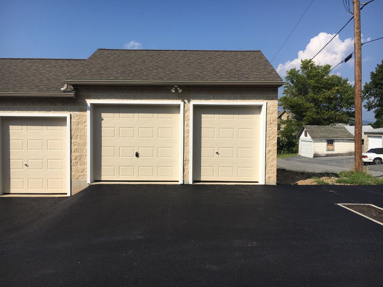 131 Washington St - Photo 2 of 4